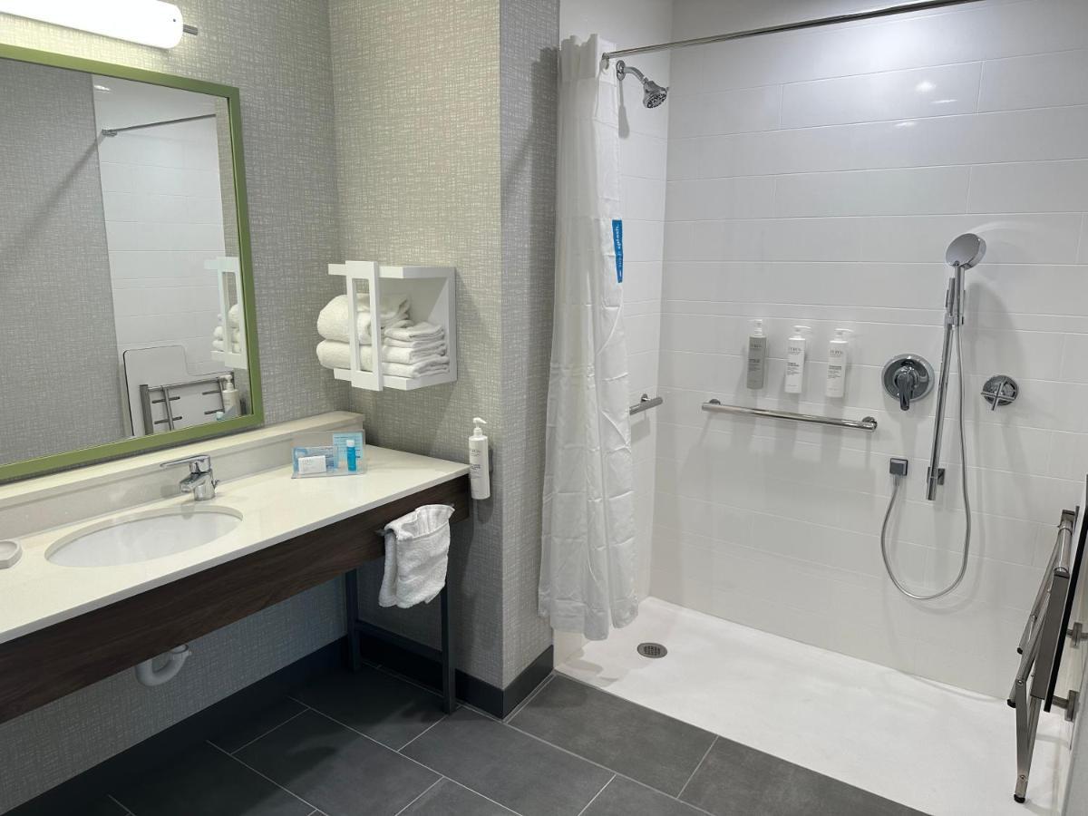 Hampton Inn & Suites Ruskin I-75, Fl Ruang foto