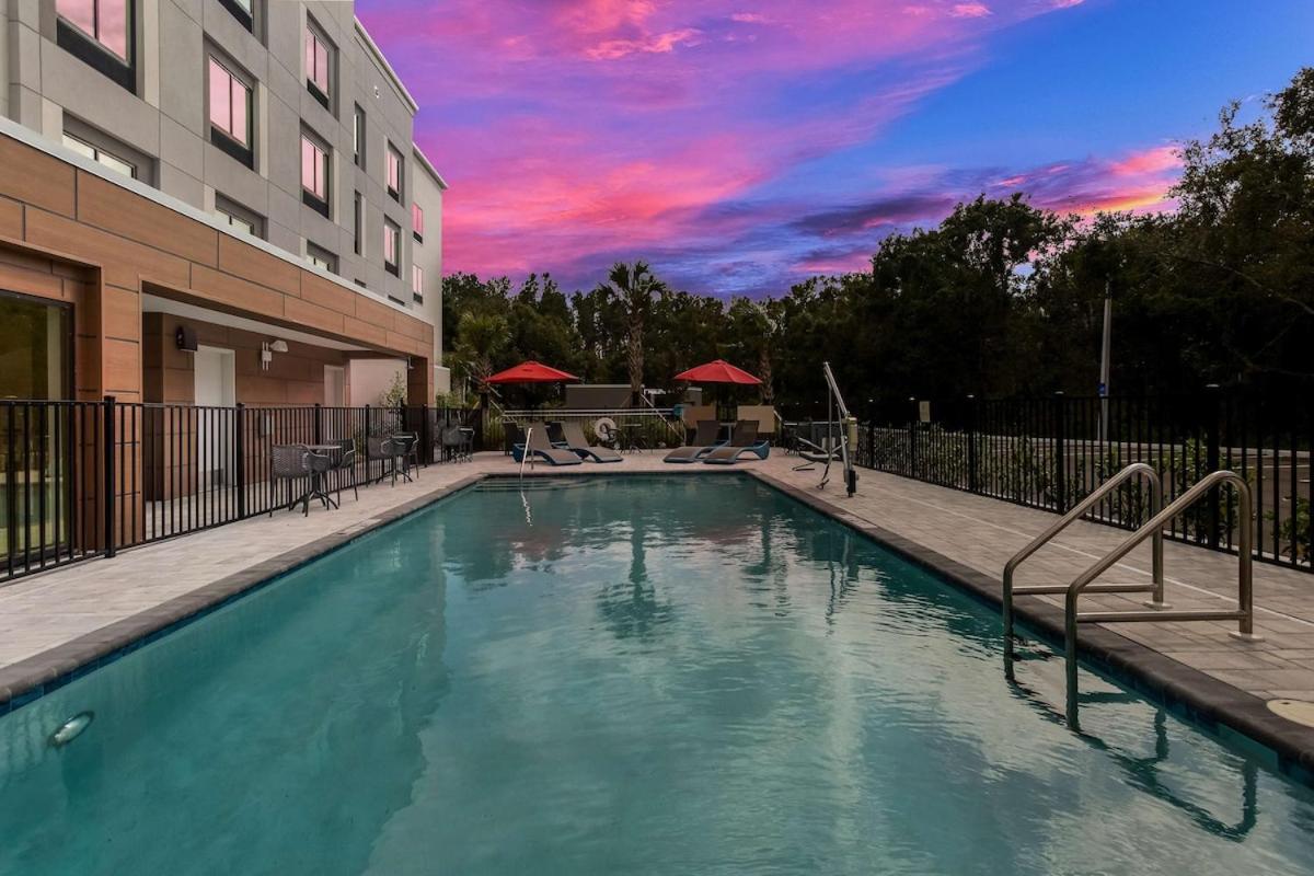 Hampton Inn & Suites Ruskin I-75, Fl Bagian luar foto